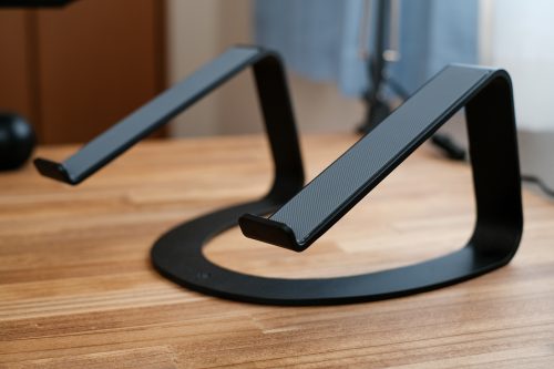 Twelve South Curve Stand